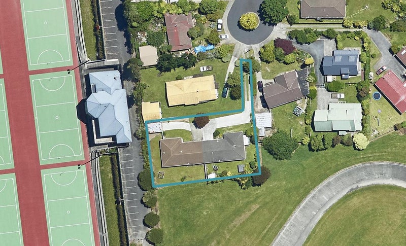 15 Pharoah Place, Pomare, Rotorua - Carousel 1