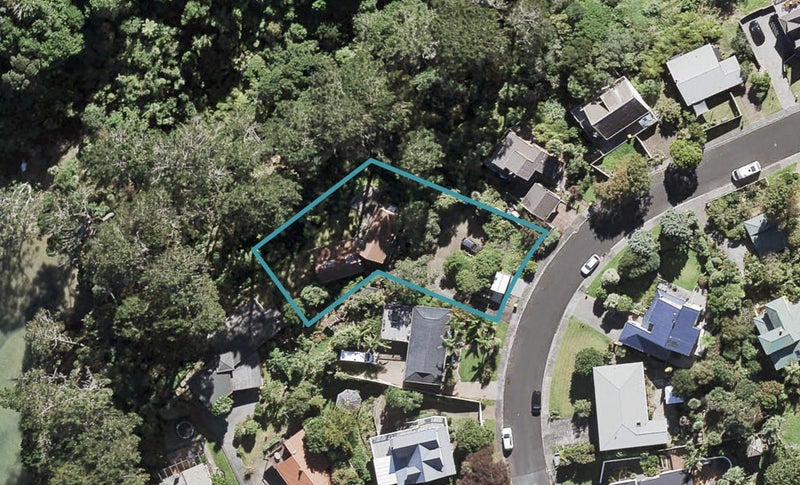 17 Telstar Place, Beach Haven, Auckland - Carousel 1