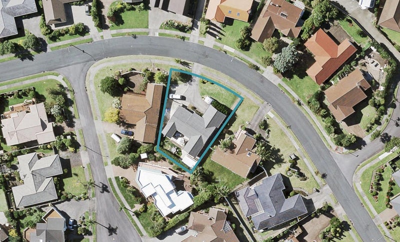 36 Oliver Road, Eastern Beach, Auckland - Carousel 1