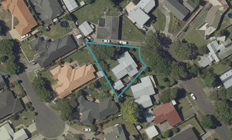 27 Haast Place, Awapuni, Palmerston North - Carousel 1