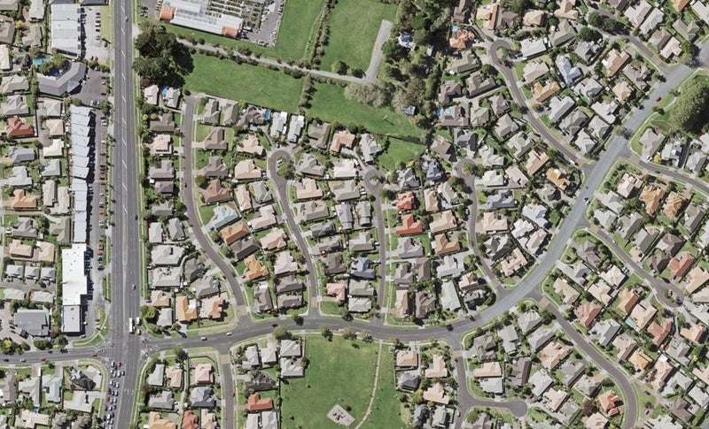 1/10 Aspatria Place, Northpark, Auckland - Carousel 1