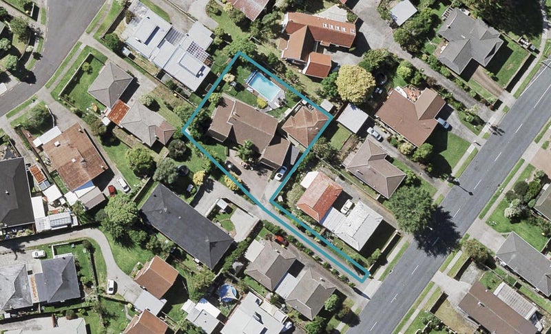 72 Stanniland Street, Sunnyhills, Auckland - Carousel 1