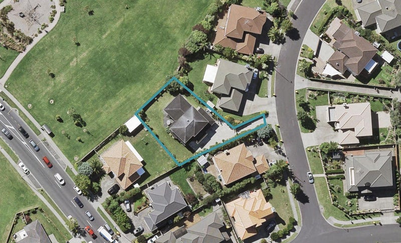 6 Glen Bay Close, Pinehill, Auckland - Carousel 1