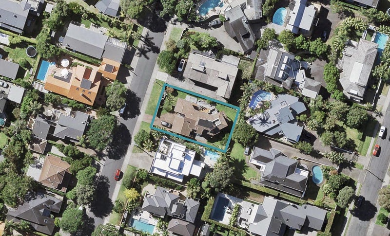 11 Muritai Road, Milford, Auckland - Carousel 1