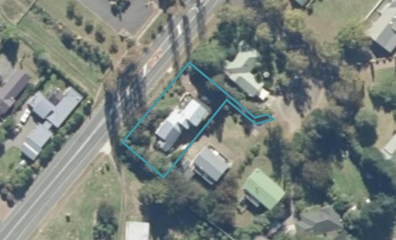 10 Tohe Cul, Taupo - Carousel 1