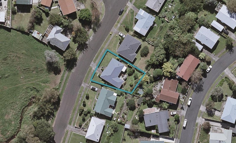 37 Tavistock Street, Westown, New Plymouth - Carousel 1
