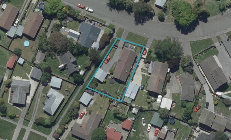 47 Malabar Crescent, Broomfield, Christchurch - Carousel 1