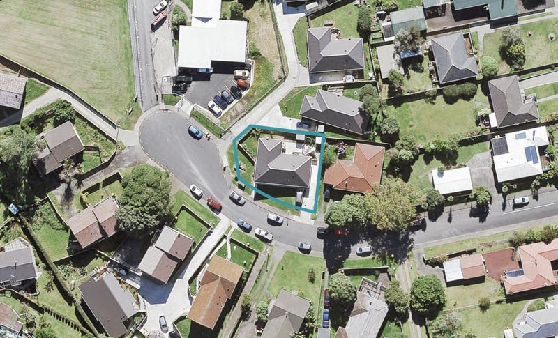 5 Grandison Crescent, New Lynn, Auckland - Carousel 1