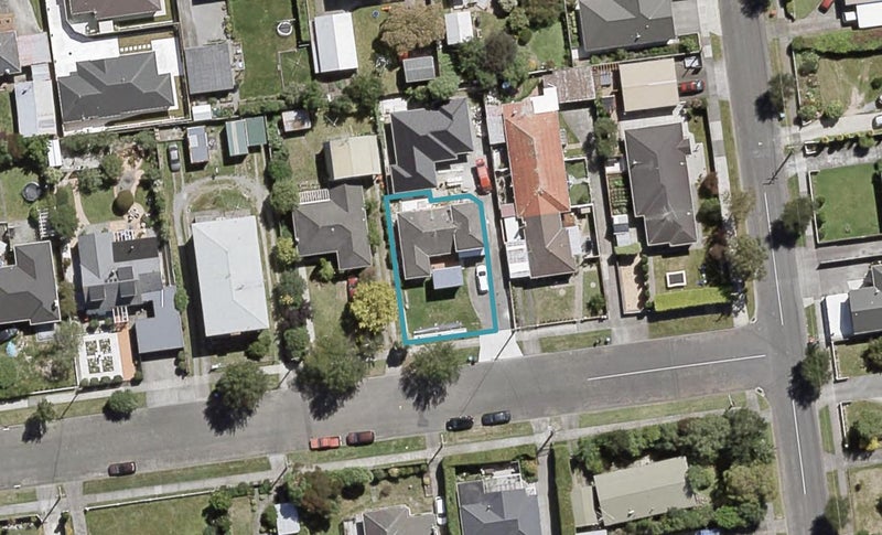 15 Oak Street, Ebdentown, Upper Hutt - Carousel 1