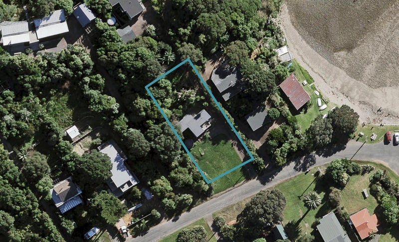89A Great Barrier Road, Oneroa, Waiheke Island - Carousel 1