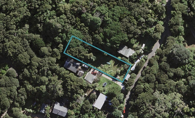 49 Fairview Crescent, Ōmiha, Waiheke Island - Carousel 1