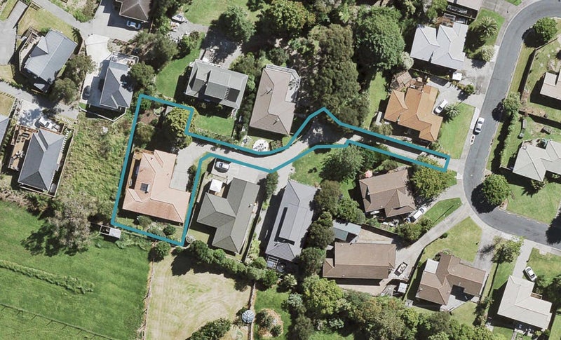 18F Meynell Court, Glen Eden, Auckland - Carousel 1