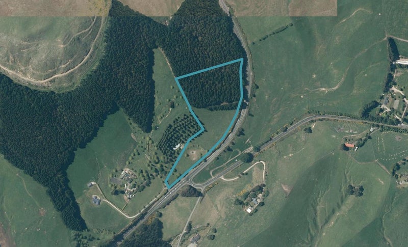 615 State Highway 1, Taupo - Carousel 1