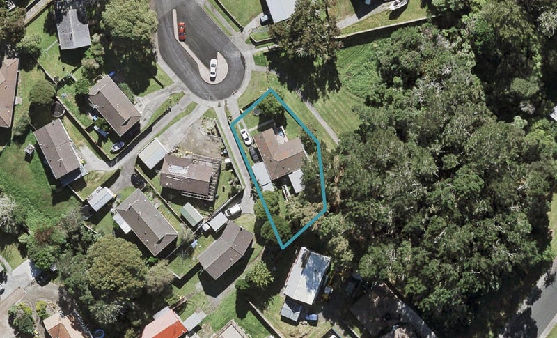 29 Backhurst Grove, Massey, Auckland - Carousel 1