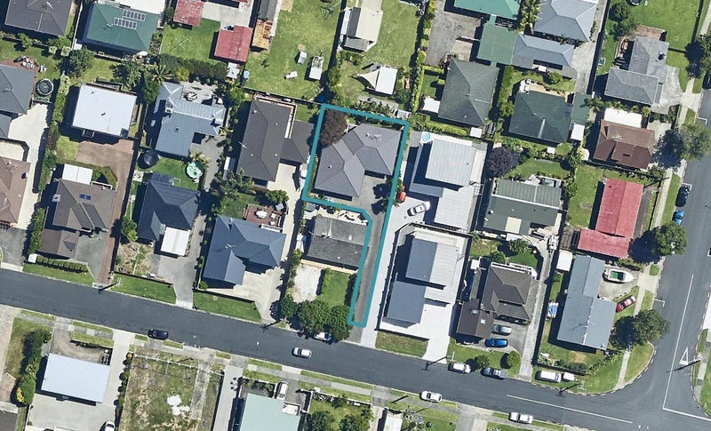 32B Seaview Road, Otumoetai, Tauranga - Carousel 1