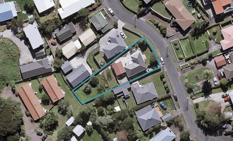 14 Stuart Place, Blagdon, New Plymouth - Carousel 1