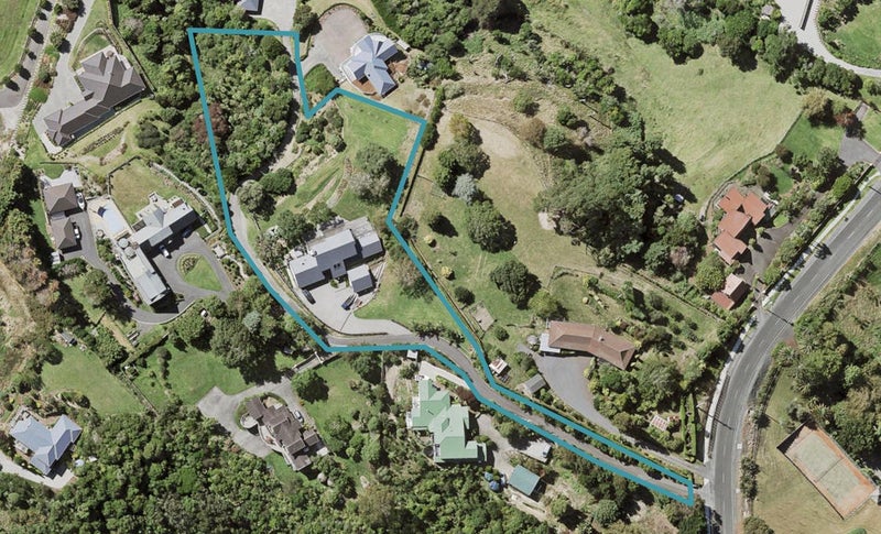 122 Point View Drive, East Tamaki Heights, Auckland - Carousel 1