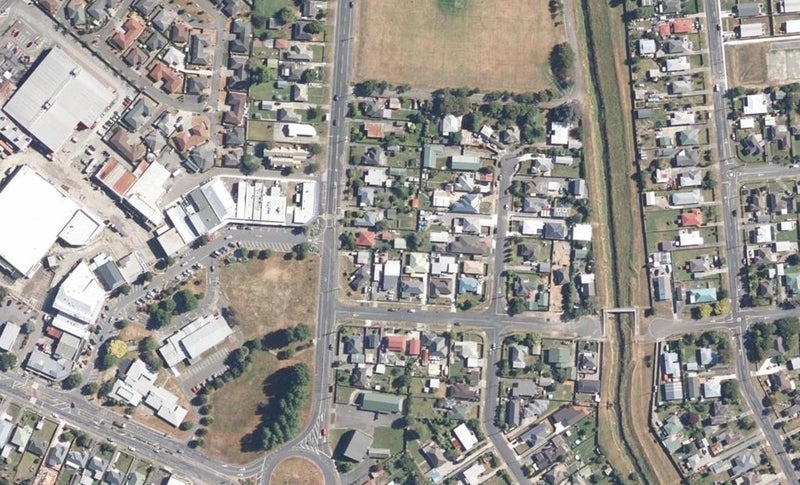 16A Fitzherbert Road, Wainuiomata, Lower Hutt - Carousel 1