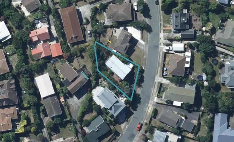 25 Bodmin Terrace, Camborne, Porirua - Carousel 1