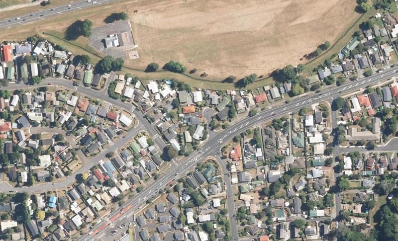 2 Seon Place, Clouston Park, Upper Hutt - Carousel 1