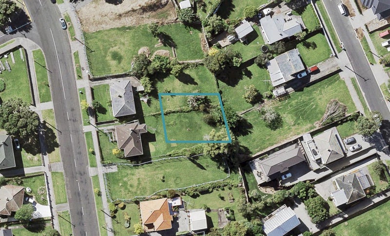 10B Taniwha Street, Wai o Taiki Bay, Auckland - Carousel 1