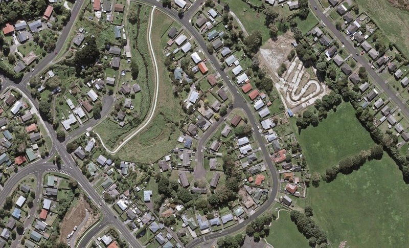 8 Marton Place, Marfell, New Plymouth - Carousel 1