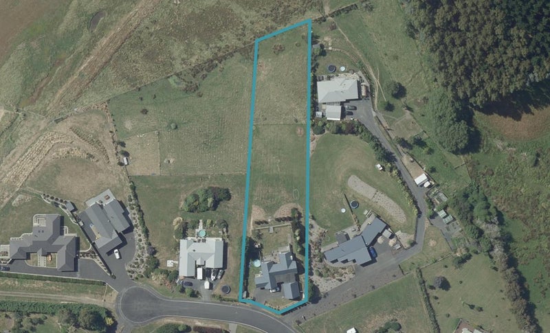14 Wavy Knowes Drive, Waldronville, Dunedin - Carousel 1