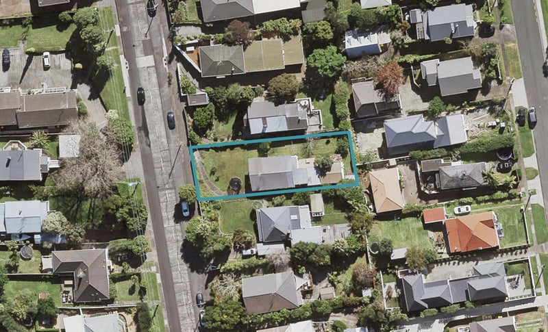 161 Queen Street, Northcote Point, Auckland - Carousel 1