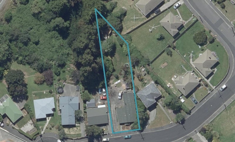 16 Tensing Street, Liberton, Dunedin - Carousel 1