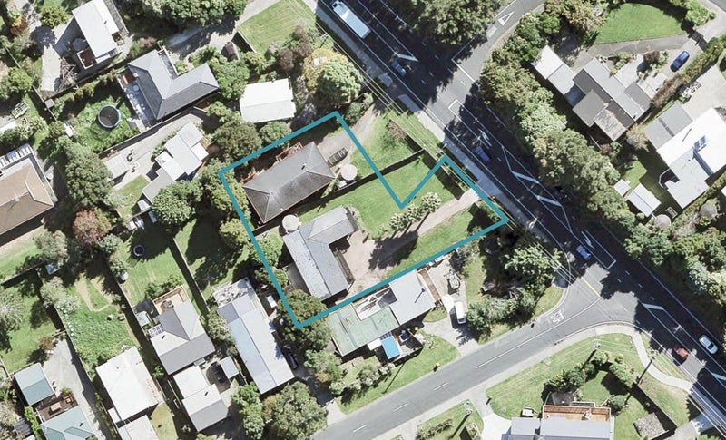 589 Whangaparaoa Road, Stanmore Bay, Whangaparaoa - Carousel 1