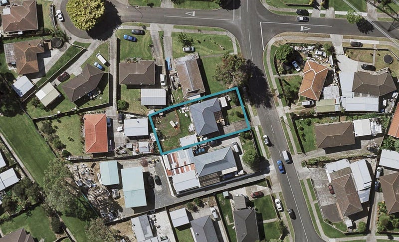 8 Ravenna Way, Clover Park, Auckland - Carousel 1