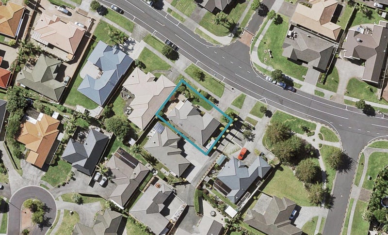 15 Maghera Drive, East Tamaki Heights, Auckland - Carousel 1