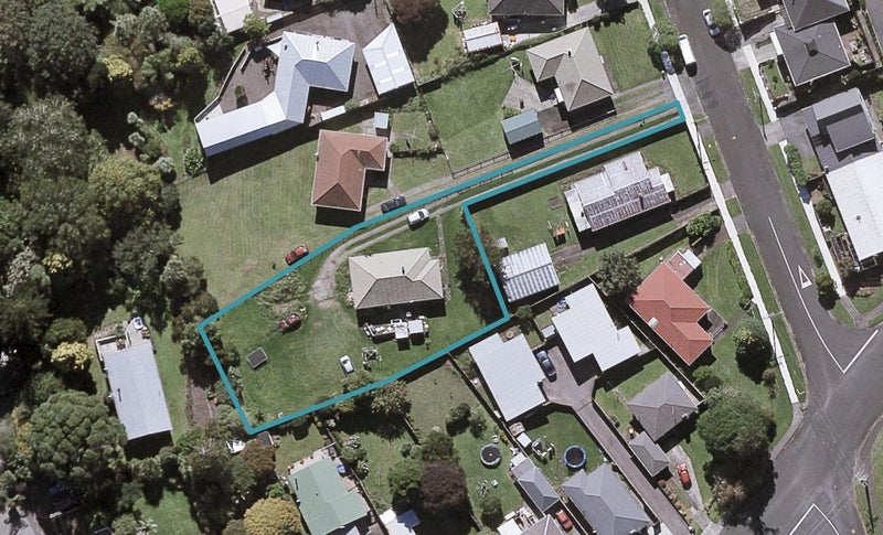 11A Budleigh Street, Frankleigh Park, New Plymouth - Carousel 1