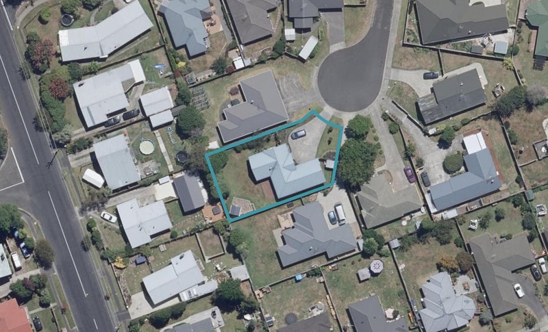 6 Pounamu Place, Fairview Downs, Hamilton - Carousel 1