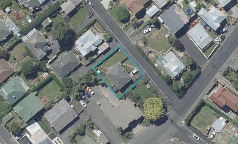 22 Jellicoe Crescent, Kaikorai, Dunedin - Carousel 1