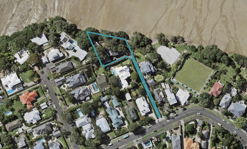 28A STANLEY POINT RD, Stanley Point, Auckland - Carousel 1