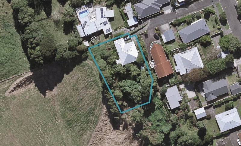 2 Dale Street, Lower Vogeltown, New Plymouth - Carousel 1