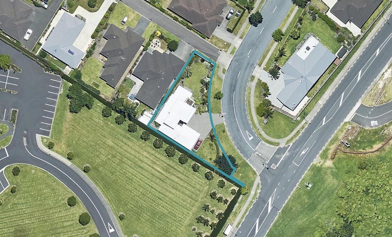 1 Waterside Drive, Pyes Pa, Tauranga - Carousel 1