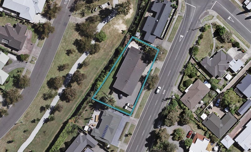 118 Avondale Road, Taradale, Napier - Carousel 1