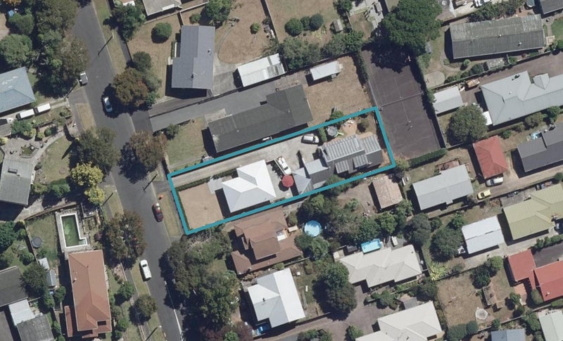 24A Queenwood Avenue, Queenwood, Hamilton - Carousel 1
