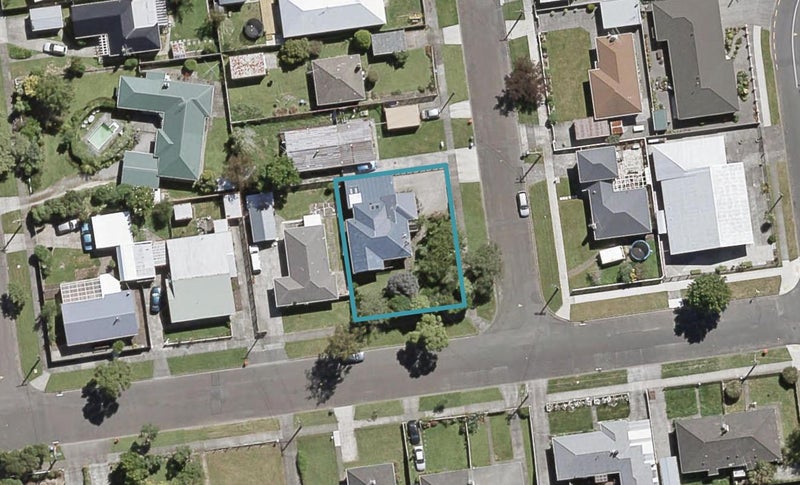 9 Hazel Street, Ebdentown, Upper Hutt - Carousel 1