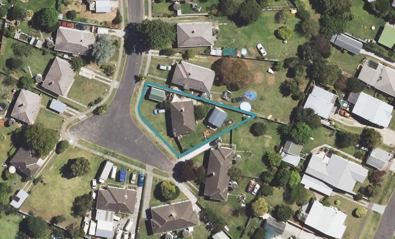 8 Rimu Street, Te Hapara, Gisborne - Carousel 1