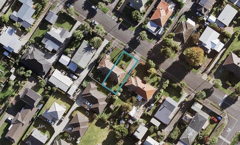 56 Oakley Avenue, Waterview, Auckland - Carousel 1