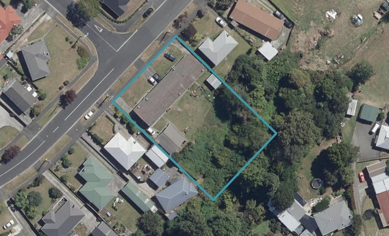 32 Bruce Avenue, Glenview, Hamilton - Carousel 1
