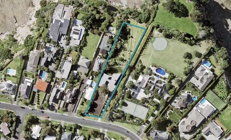 257 Bleakhouse Road, Mellons Bay, Auckland - Carousel 1