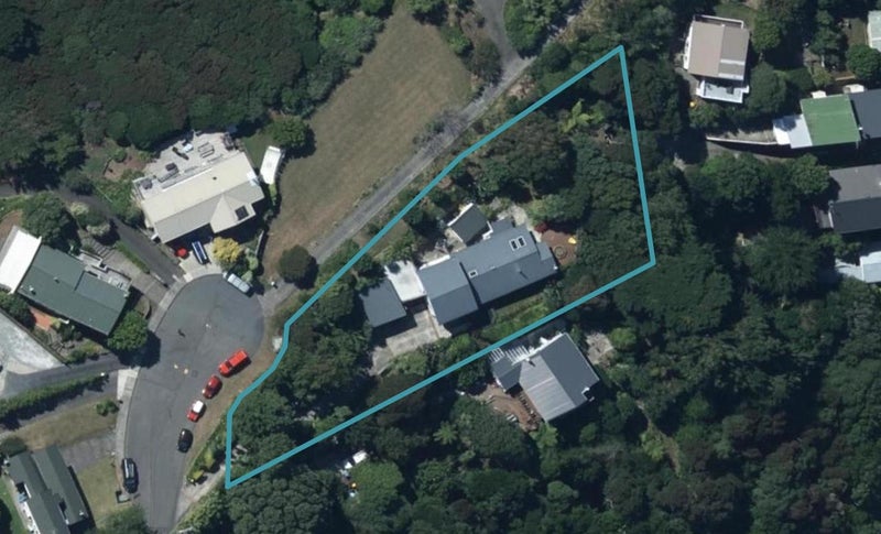 68 Gordon Road, Plimmerton, Porirua - Carousel 1