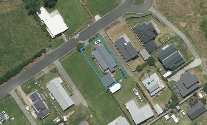 24 Galbraith Street, Matapouri, Whangārei - Carousel 1