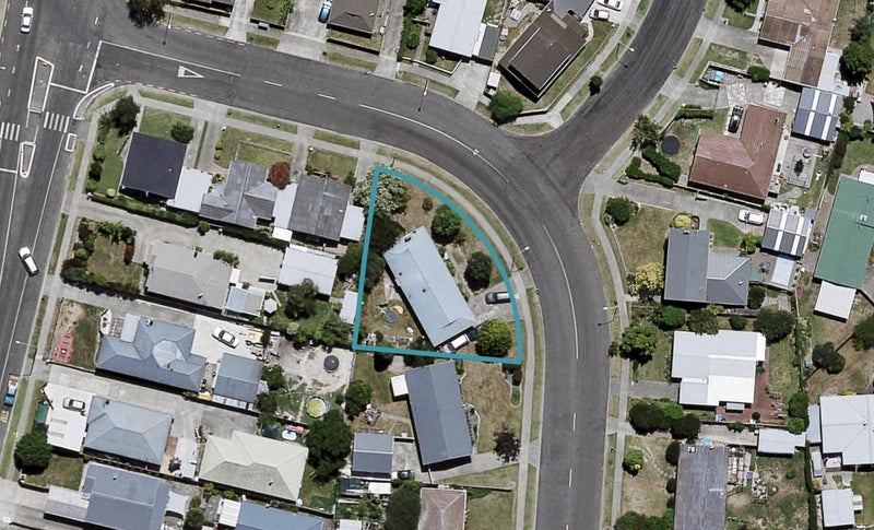 31 Konini Crescent, Pirimai, Napier - Carousel 1