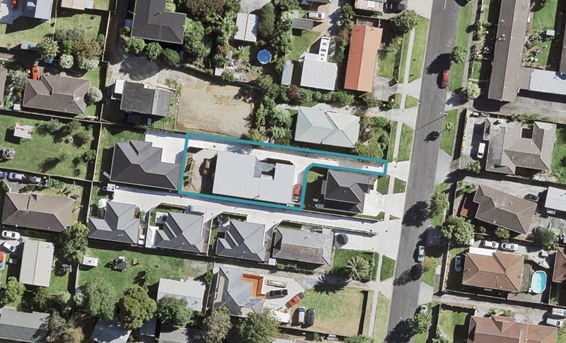 16A LANE RD, Weymouth, Auckland - Carousel 1