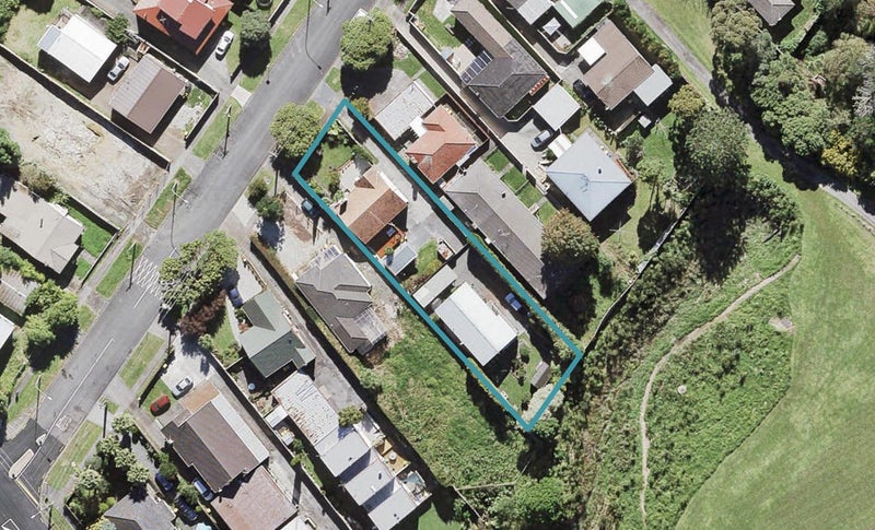 1/48 Fruitvale Road, New Lynn, Auckland - Carousel 1